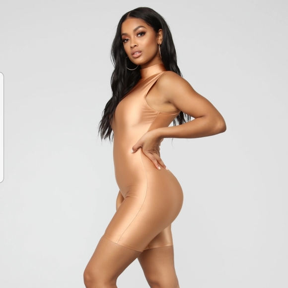 Sleepless City Biker Short Romper - Peach - Picture 3 of 3